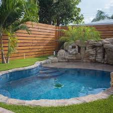 Small Swimming Pool Ideas 21 Simple Designs For Minimalist Home Small Backyard Pools Backyard Pool Designs Backyard Pool