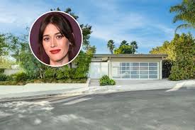 Mean Girls Actress Lizzy Caplan Puts L.A. Home up for Sale - Mansion Global