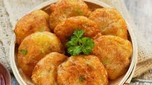 Ya, memilih lauk makan malam dengan asal dan tidak bergizi seimbang, rentan menyebabkan kita penasan apa saja pilihan lauk makan malam yang mengenyagkan? Resep Perkedel Daging Asap Lauk Makan Malam Yang Nikmat Dan Sederhana Untuk Keluarga Herstory