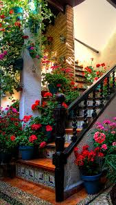 Decoracion De Escaleras De Jardin Com Imagens Jardim Espanhol Casas De Estilo Espanhol Pintura De Escada