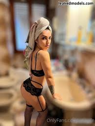 elena_fn  elenaa_fn  elenafn Photo Nude Leaks OnlyFans 20 - Modèles  Leakées
