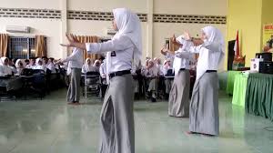2002 i do not own this music. Tari Kurik Kundi Youtube