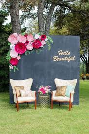 Lo importante es que incluyan elementos que los identifiquen como pareja y que vayan de acuerdo con. 34 Sencillas Ideas De Flores De Papel Para Decoracion E Manualidades Decoracion Con Flores Decoracion De Eventos Decoracion De Unas