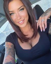 We did not find results for: If You Like Ink Laurence Bedard Should Be Your Instagram Crush 21 Photos Suburban Men