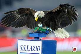 ESPN Fans - El ritual de la #Lazio cada vez que juega de... | Facebook