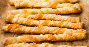 Une Delicieuse Recette De Torsades Au Fromage Et Sesame Pour 12 Personnes Presentee Par Foodlavie Com Easy Guacamole Cheese Twists Avocado Recipes