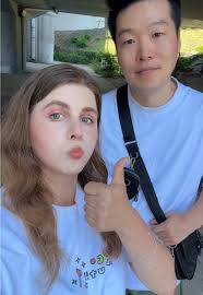 Would this work in your country? 👀 This is how Koreans buy drinks and  picnic mats