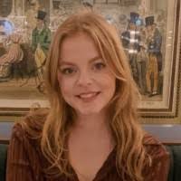 Daisy Roe's Instagram, Twitter & Facebook