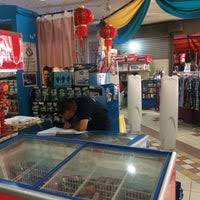 Chow kit placed at number 20 on the list! Uo Superstore Chowkit Clothing Store In Kampung Bahru