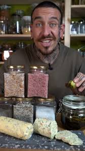 herbs #preserving #preservingfood #storingfood #cookingtips #cookingvideo