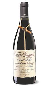 Ruby red with violet nuances. Montepulciano D Abruzzo Doc Tralcetto Cantina Zaccagnini 2018 Vinopuro