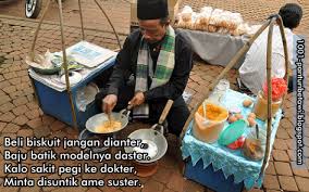 Walaupun dikenal sebagai pantun lucu, pantun betawi ternyata memiliki fungsi. Pantun Betawi 2017