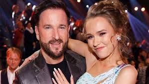 While laura müller was smiled at by many at the beginning, she has become a real tv starlet. Michael Wendler Ab In Die Dusche Mit Diesen Aufnahmen Bringt Laura Muller Ihre Fans Um Den Verstand Bunte De