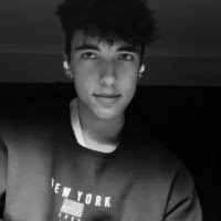 Elsa Ackerman's Instagram, Twitter & Facebook