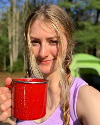 Katie Bare's Instagram, Twitter & Facebook