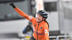 Eurosport est votre destination pour l'actualité cyclisme. Championnats Du Monde De Cyclo Cross 2021 Championnats Du Monde De Cyclo Cross 2021 Lucinda Brand Enfin Sacree Dicodusport