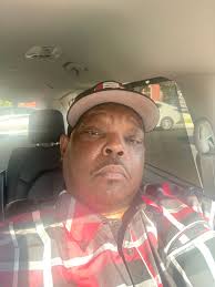 Looking for people in Los Angeles. I hear LA is populated with wandering  Jewish singles. Is this true?