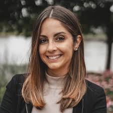 Robin Bingham's Instagram, Twitter & Facebook