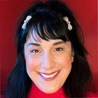 Kendra Baum's Instagram, Twitter & Facebook