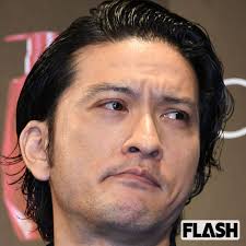 長瀬智也 “超高級ポルシェ”とのショット公開にファン歓喜…アイドル引退後も趣味に没頭できる懐事情（SmartFLASH）