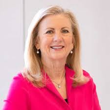 Deborah Wake's Instagram, Twitter & Facebook