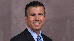 Cesar Gonzalez Named Head of Operations for Wells Fargo Commercial Banking