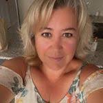 Christa Bain's Instagram, Twitter & Facebook