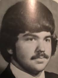 My parents, Ray and Fern Pettit, who both grew up in Sterling/Rock Falls  and lived there for many years, were, and in my mom's case remain, firmly  attached to their roots. They