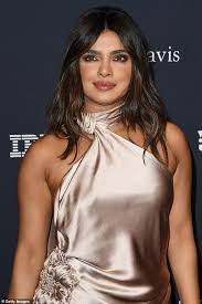 Priyanka chopra jonas (pronounced prɪˈjəŋka ˈtʃoːpɽa; Star News Seite 30281 Aktuelle Boulevard Nachrichten Und Fotogalerien Zu Stars Sternchen