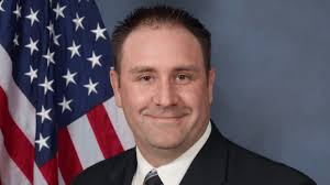 Former LMPD officer who shot Breonna Taylor sues for his job back