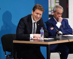 Parliamentary watchdog decides against inquiry into £80,000 loan to Reform's  deputy leader | Party funding | The Guardian