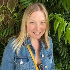 Fiona Macfarlane's Instagram, Twitter & Facebook