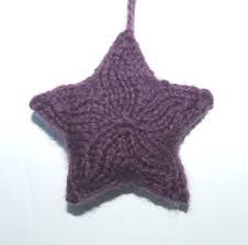 Knit stars is an online learning adventure featuring the world's leading knitting instructors and. Knitted Christmas Stars The Ways Of The Whorl