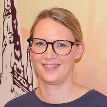 Anna Maul's Instagram, Twitter & Facebook