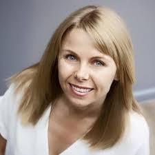 Alison Elmore's Instagram, Twitter & Facebook