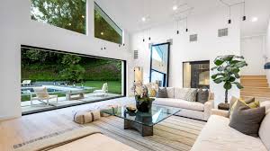 View photos, see new listings, compare properties and get information on open houses. Luxury Real Estate Los Angeles Lukinski S Highlights Plots Up To 6 5 Million Fiv Magazine