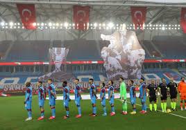 Mert, caiçara, skrtel, ponck, clichy, mahmut, i̇rfan can, visca, aleksic, gulbrandsen, demba ba. Trabzonspor Basaksehir Trabzonspor Kulubu Resmi Web Sitesi