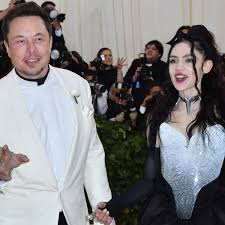 Elon musk distracted himself from his business woes on sunday to take a trip to a pumpkin patch with his pop star girlfriend grimes and his five sons. Elon Musk And Grimes Change Baby S Name Roman Numerals Look Better Technology The Guardian