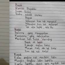 Geguritan mempunyai banyak kategori seperti bentuk lagu yang bisa dinyanyikan dan kedua seperti sebuah puisi. 6 Puisi Anak Sd Untuk Orang Tua Ini Bikin Senyum Hot Liputan6 Com