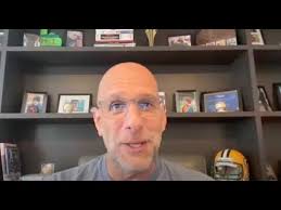 Dan Shulman sobre el empuje de los Jays para ganar la AL East/vencer a los  Yankees, el ascenso de Kirk/Barger, el futuro de Bichette, el contrato y el  juego de Vlad, ¡y a quién cree que los Jays irán ...