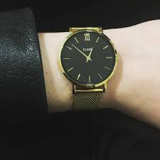 Transport aérien et terrestre, travel management, hébergement, mice, finances, rh. Daisy Low