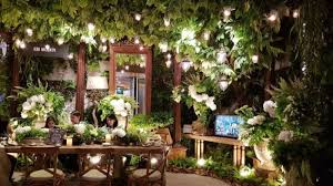 Saking banyaknya, waktu dan biaya yang dihabiskan sampai tidak. Green Botanical Konsep Pesta Pernikahan Yang Sedang Tren Tribun Pontianak