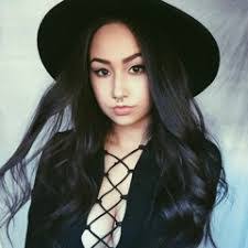 Leslie Corpuz's Instagram, Twitter & Facebook