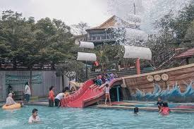 Rp 95.000, high season rp 95.000 dan lihat juga info diskon htm pastinya akan memberikan pengalaman berbeda di setiap wahananya. 4 Wisata Purwakarta Yang Pas Untuk Anak Halaman All Kompas Com