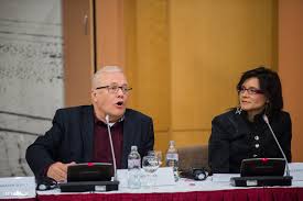 Balázs péter közgazdász, az mta doktora, egyetemi tanár. Index Kulfold Epitgessuk Tovabb Az Eu T Vagy Ugorjunk Vissza Az Alapokhoz