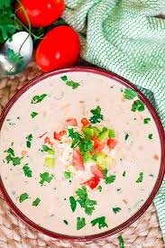 This crock pot cream cheese chicken chili recipe can be assembled in under ten minutes. Crock Pot Cream Cheese Chicken Chili Recipe Easy Dinner Idea