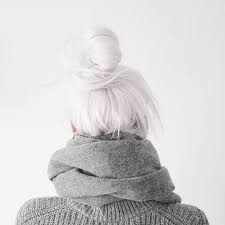 Before beginning the actual bleaching process to color your hair white, collect the following supplies White Hair Dye How To Dye Your Hair White Blonde