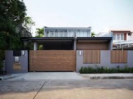 Penggunaan model pagar yang cantik dan paduan warna yang serasi dapat membuat rumah minimalis anda dapat terlihat menarik dan juga dapat menonjolkan kesan elegan pada rumah anda. 15 Inspirasi Warna Pagar Rumah Yang Cantik Bisa Bikin Orang Terpesona Rumah123 Com
