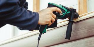 How to install vinyl siding on a shed. Pro Tips For Top Notch Diy Vinyl Siding Repair