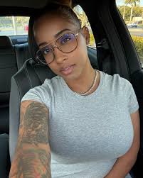 Mindy Holmes (@soymindy) • Instagram photos and videos